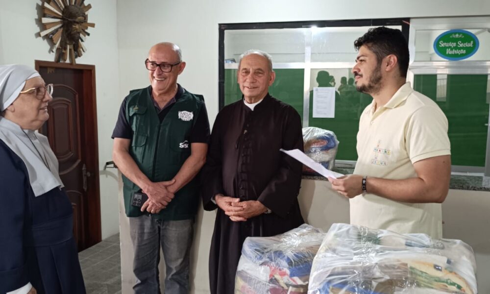 SESC Mesa Brasil entrega alimentos para instituição em Itaperuna