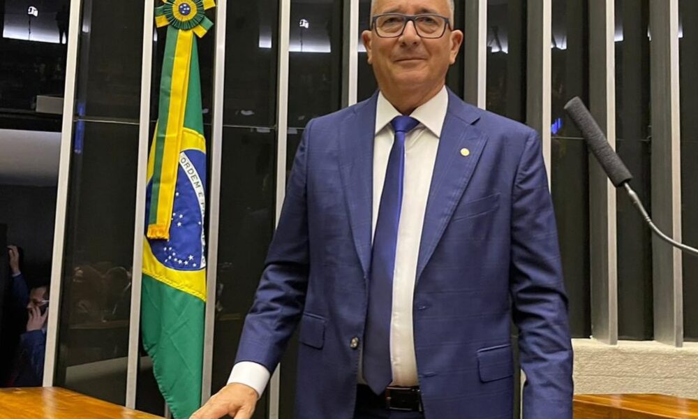Deputado federal Bebeto absolvido